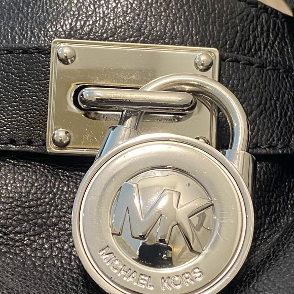 Michael Kors leather tote - Picture 2 of 10